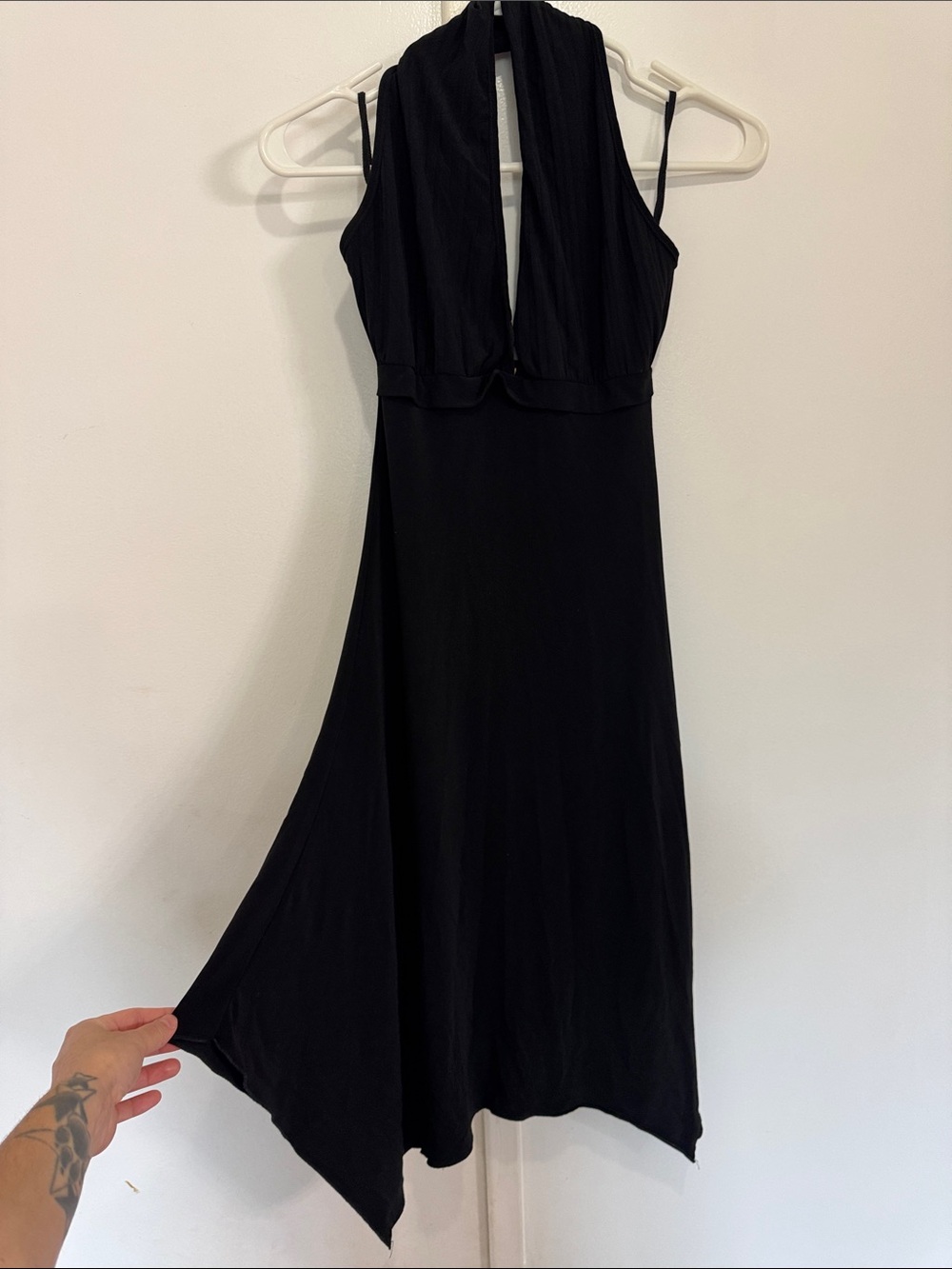 Black Sleeveless V-Neck Halter Dress